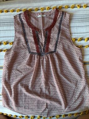 EDC Sleeveless Burnt Red Patterned V-Neck Women's Top